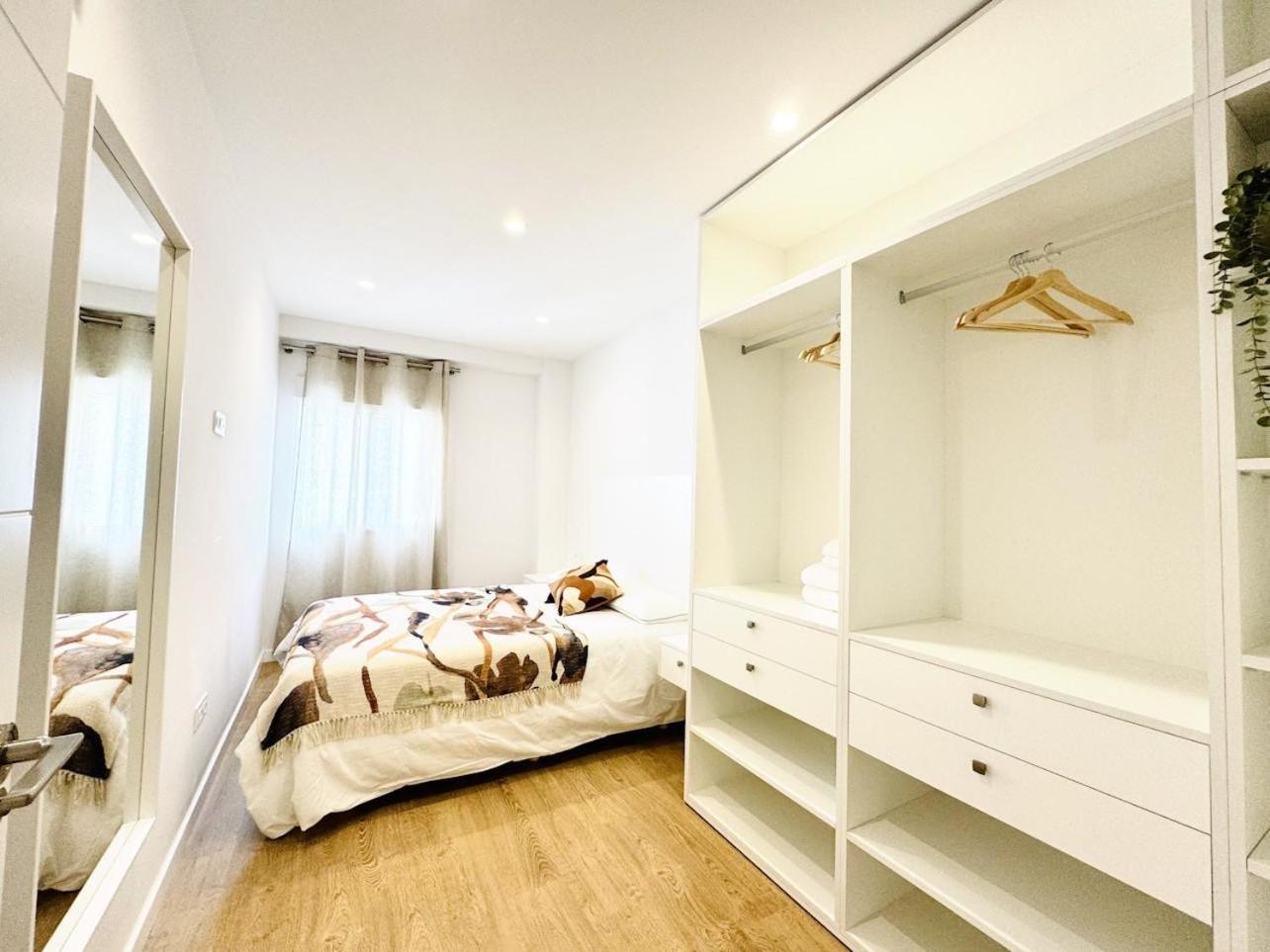 Family Apartment In The Malaga City Center Exterior photo