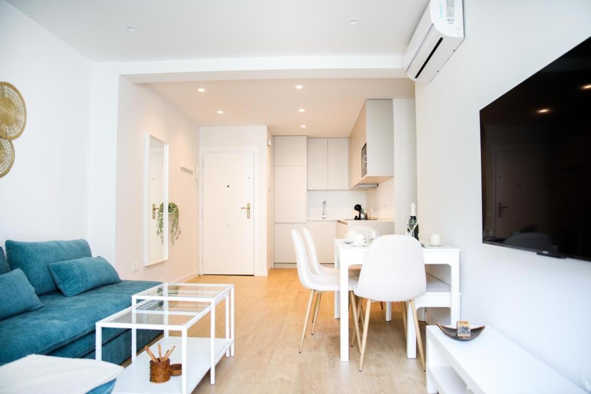 Family Apartment In The Malaga City Center Exterior photo